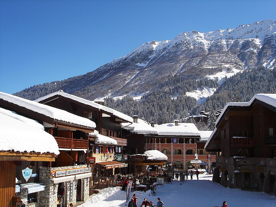 Valmorel background
